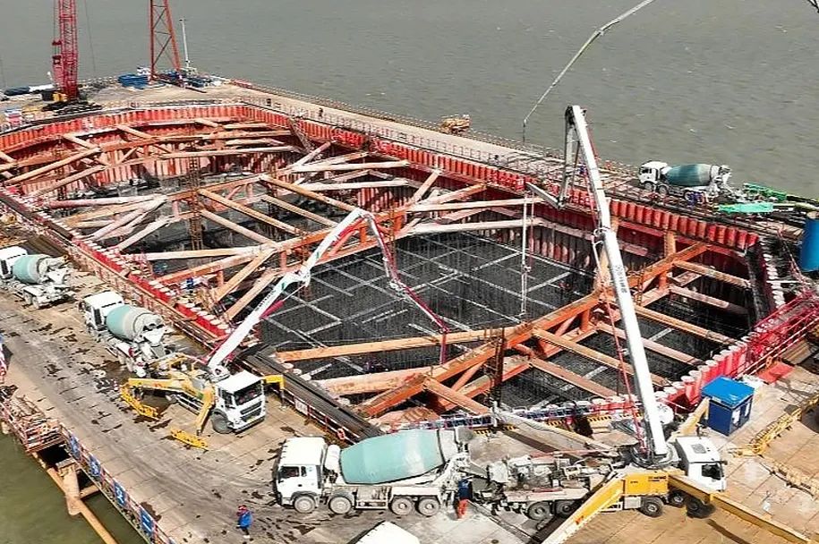 ʢ�����ֱó�����������֮��ž��޳������ţ�