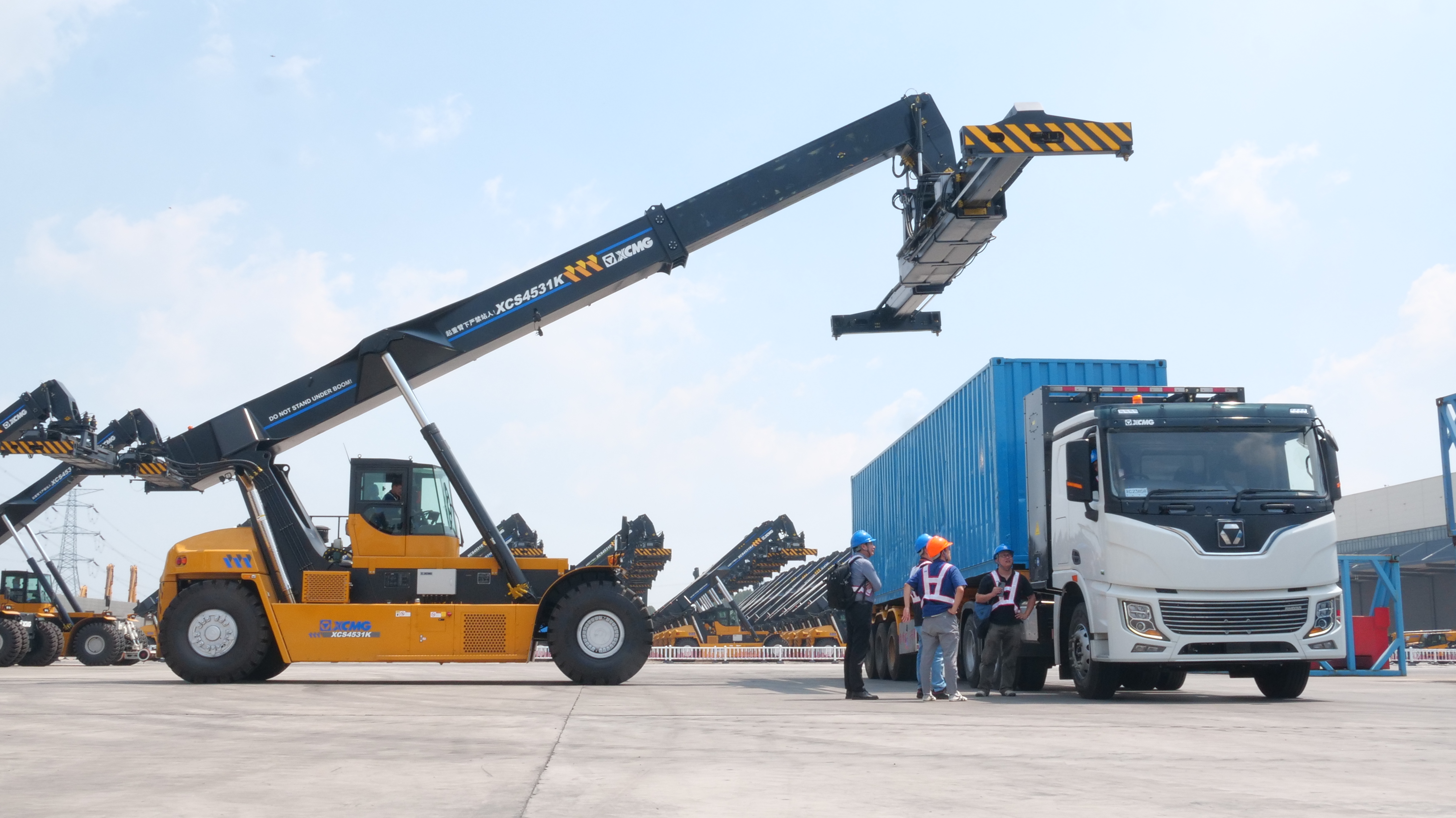 �ڰ������