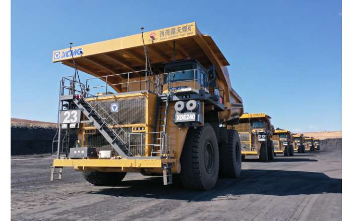 ����������������������ʢ���������˼�ʻXDE240�ٳ�Ȧ