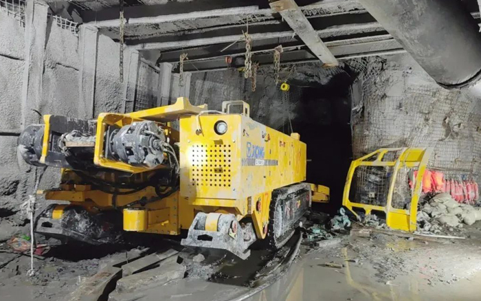 2m��9.4m��ʢ������EBZ320��Ч��������׿�